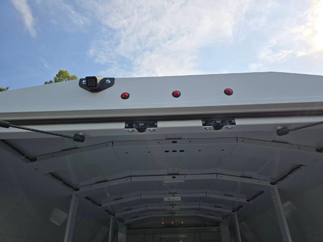 2025 Chevrolet Express Commercial Cutaway Vehicle Photo in INDEPENDENCE, MO 64055-1314