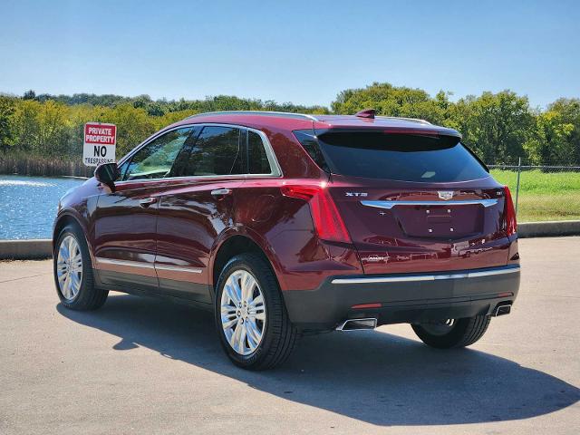 2017 Cadillac XT5 Vehicle Photo in DENTON, TX 76210-9321