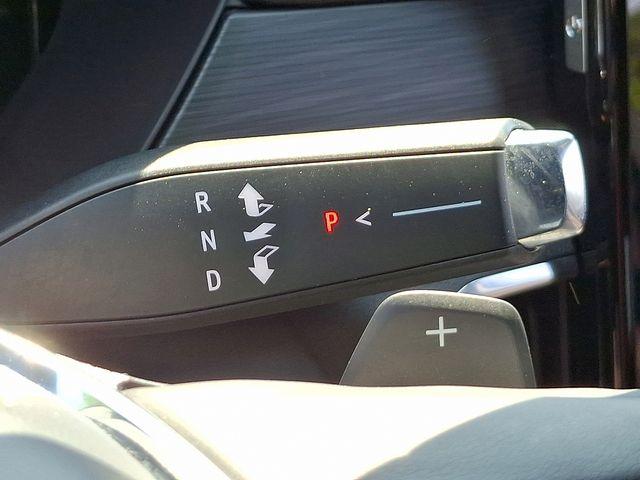 2025 GMC Acadia Vehicle Photo in DANBURY, CT 06810-5034