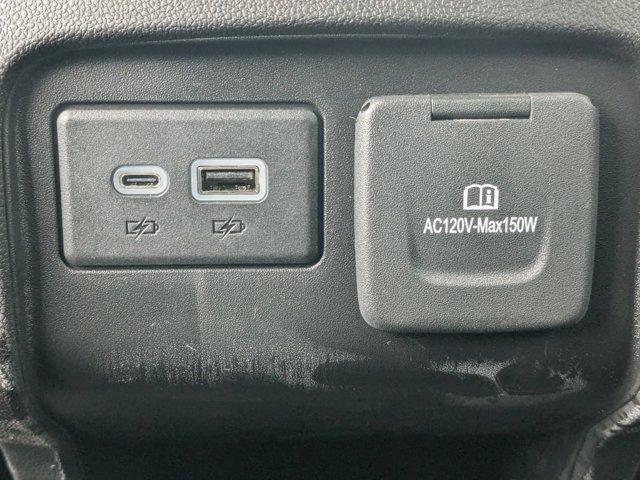 2025 Chevrolet Blazer Vehicle Photo in BRUNSWICK, GA 31525-1881