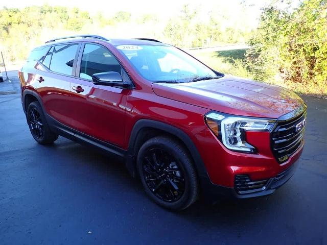 2024 GMC Terrain Vehicle Photo in ZELIENOPLE, PA 16063-2910
