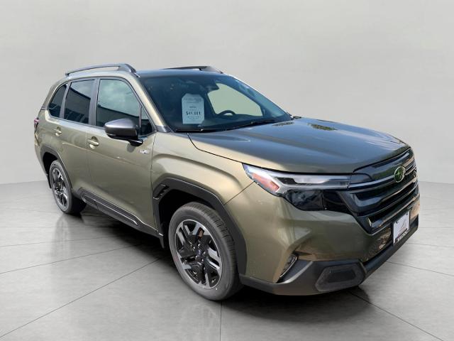 2025 Subaru Forester Vehicle Photo in Neenah, WI 54956