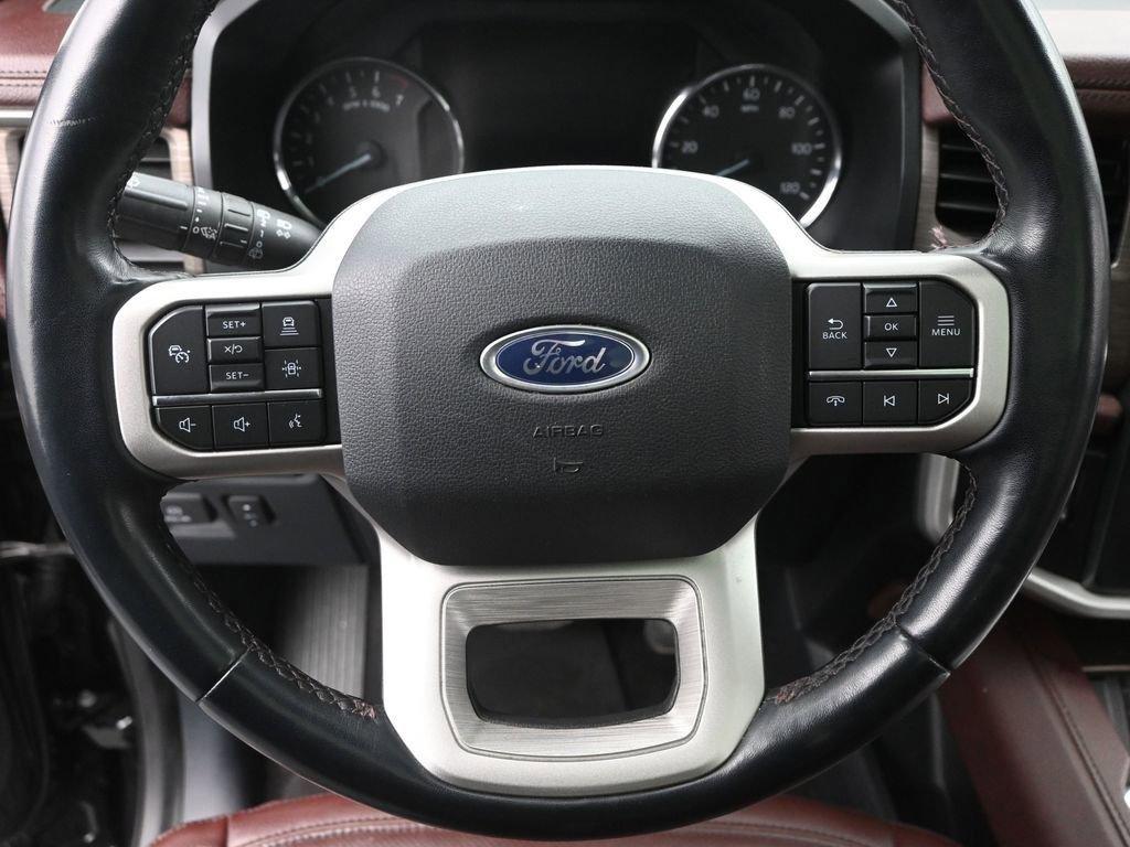 2022 Ford Expedition Max Vehicle Photo in Cedar Rapids, IA 52402