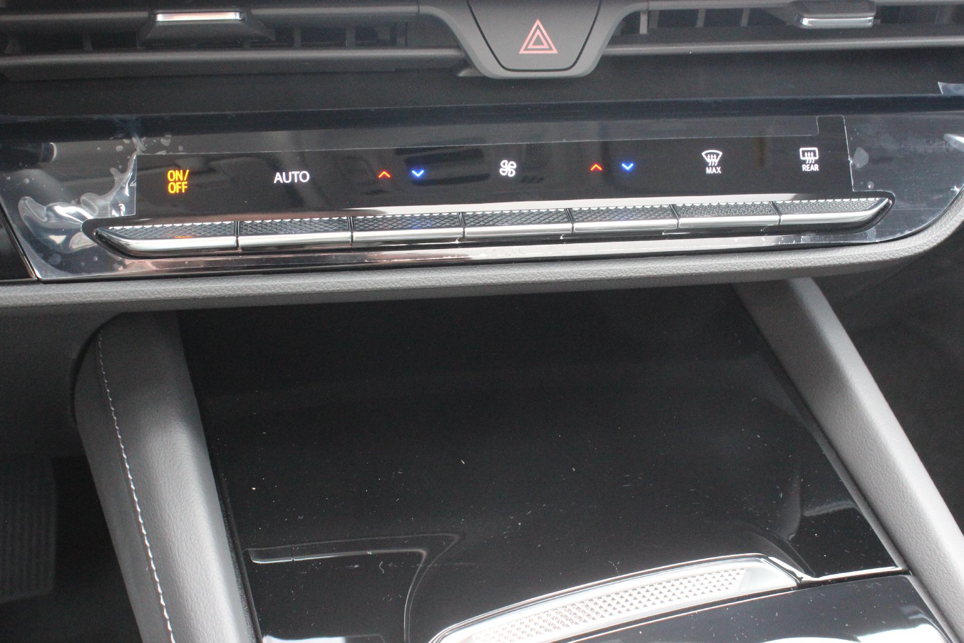 2025 Buick Envision Vehicle Photo in AURORA, CO 80012-4011