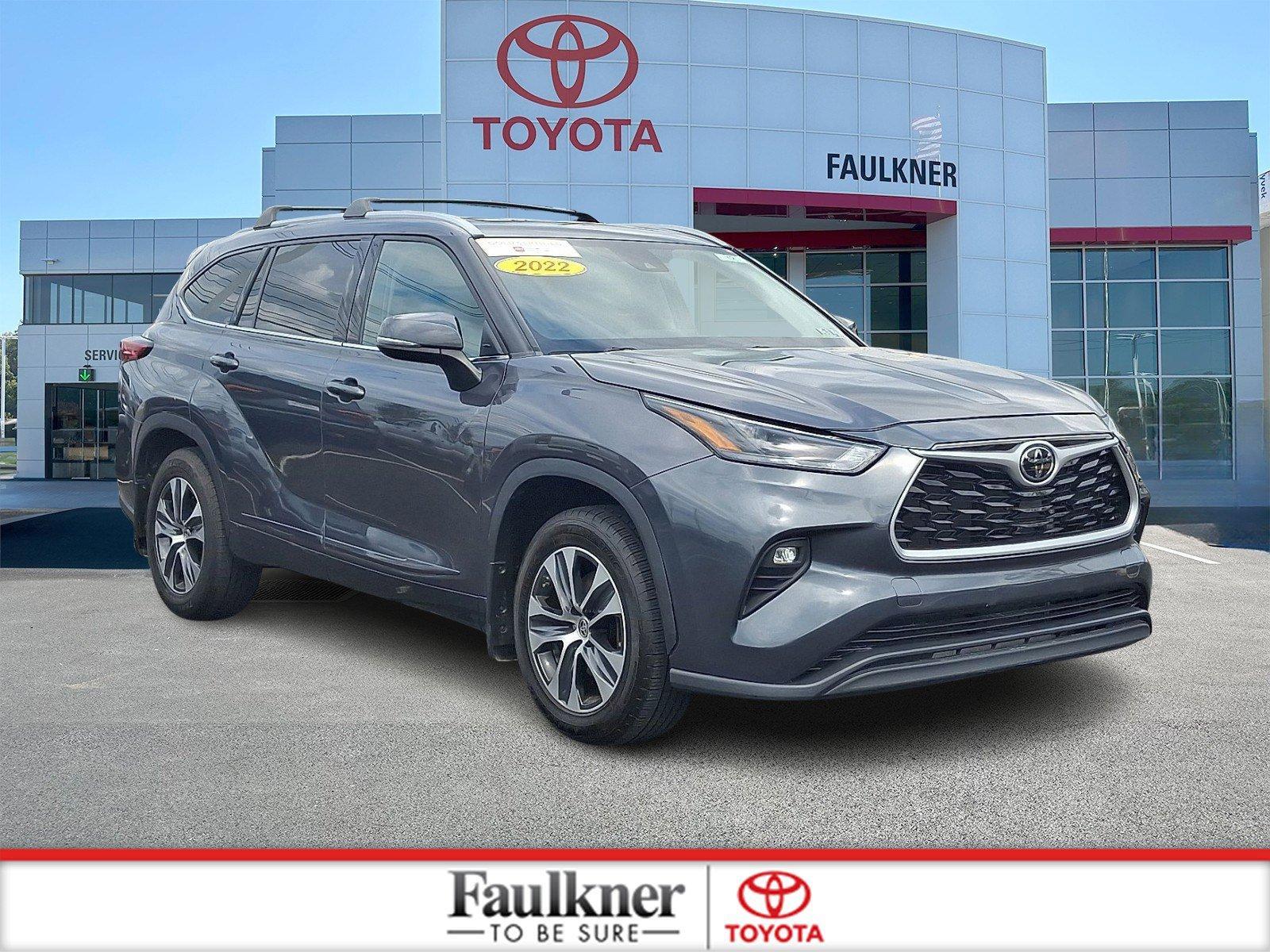 2022 Toyota Highlander Vehicle Photo in Harrisburg, PA 17111