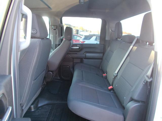 2025 GMC Sierra 2500 HD Vehicle Photo in LOWELL, MA 01852-4336