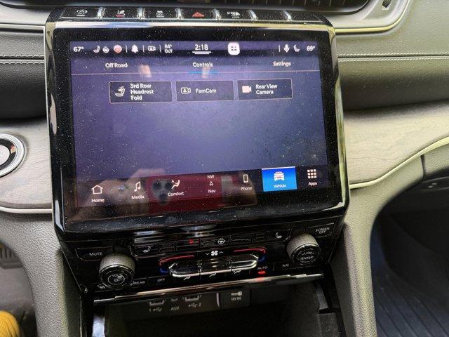 2021 Jeep Grand Cherokee L Vehicle Photo in LEOMINSTER, MA 01453-2952