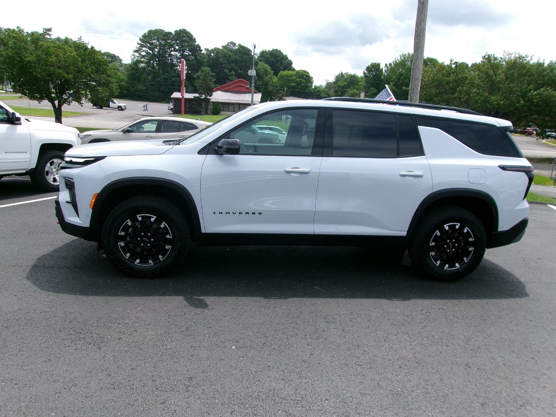 View vehicle photo 6