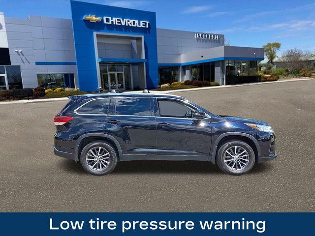 2019 Toyota Highlander Vehicle Photo in DANBURY, CT 06810-5034