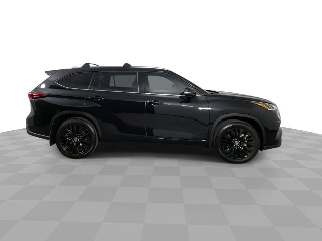 2024 Toyota Highlander Vehicle Photo in GILBERT, AZ 85297-0402