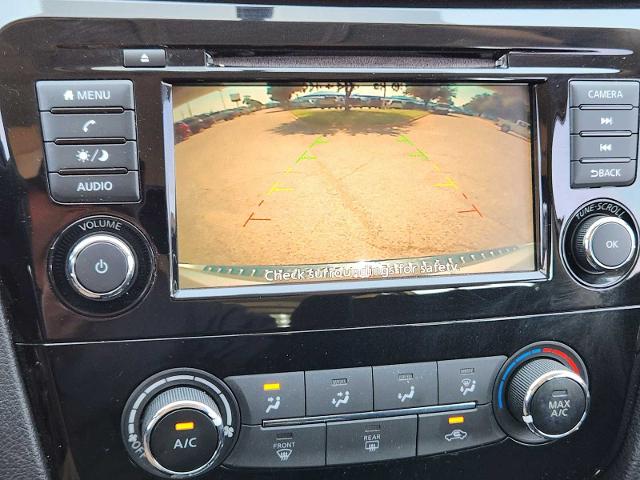 2018 Nissan Rogue Vehicle Photo in DENTON, TX 76210-9321