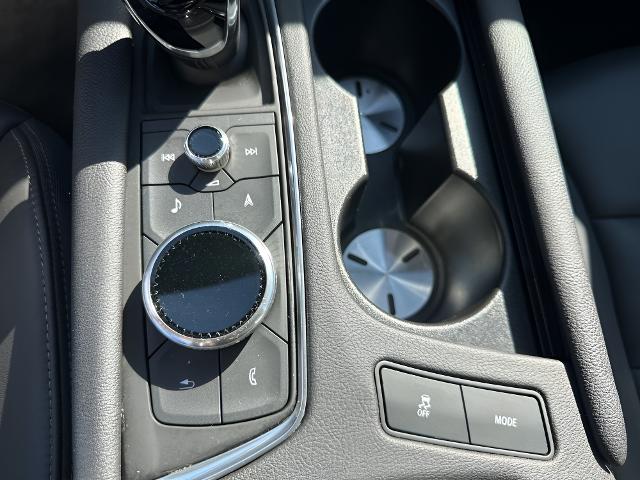 2025 Cadillac XT6 Vehicle Photo in MANITOWOC, WI 54220-5838