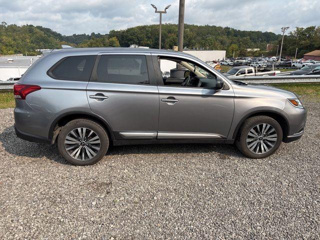 2020 Mitsubishi Outlander Vehicle Photo in Pleasant Hills, PA 15236