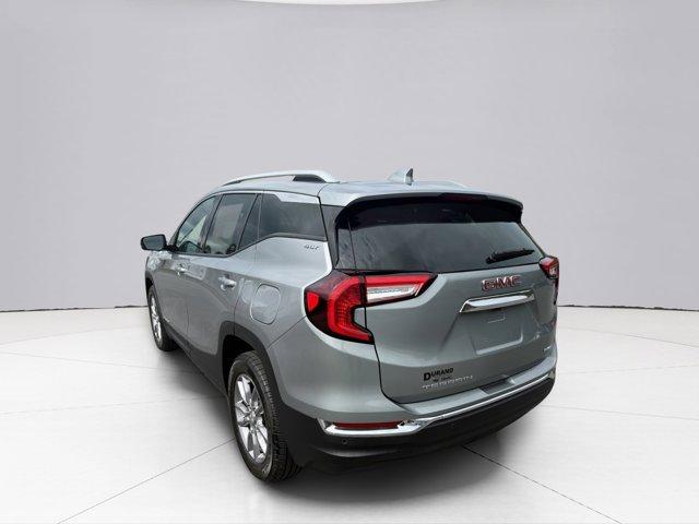 2024 GMC Terrain Vehicle Photo in LEOMINSTER, MA 01453-2952