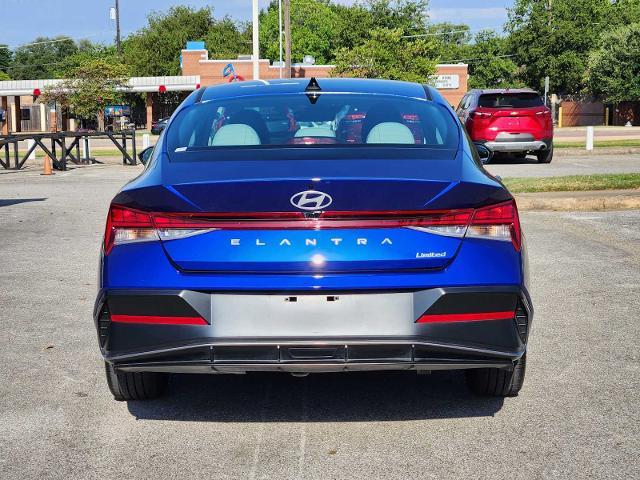 2025 Hyundai ELANTRA Vehicle Photo in DENTON, TX 76210-9321