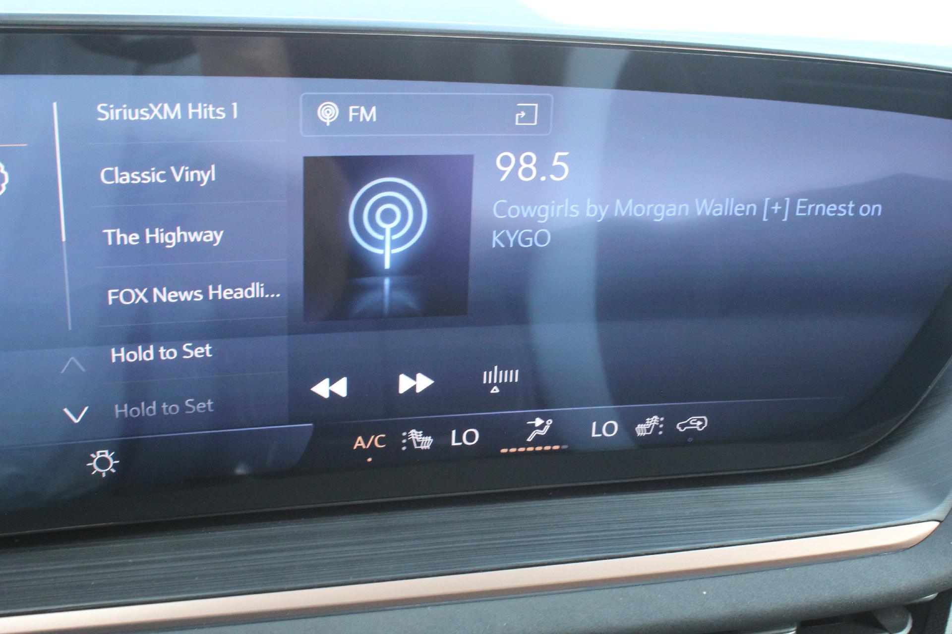 2025 Buick Envision Vehicle Photo in AURORA, CO 80012-4011