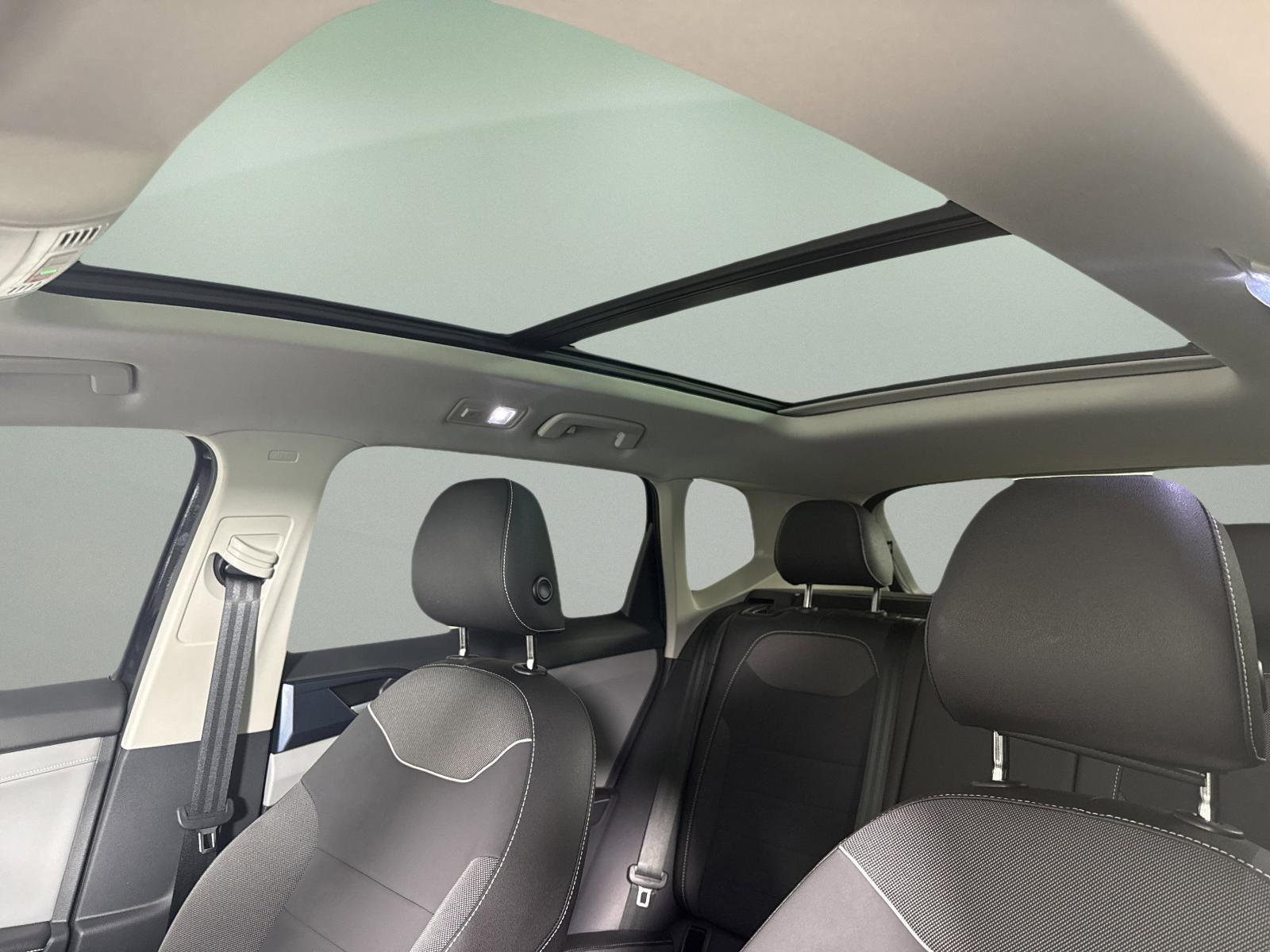 2024 Volkswagen Taos Vehicle Photo in Georgetown, TX 78626