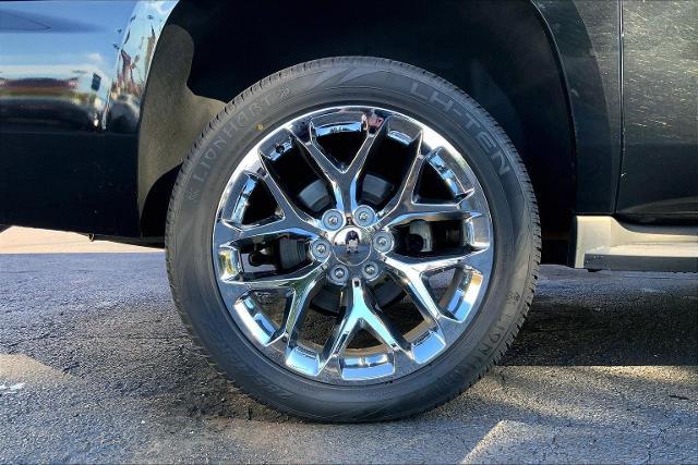 2019 Chevrolet Suburban Vehicle Photo in INDEPENDENCE, MO 64055-1314