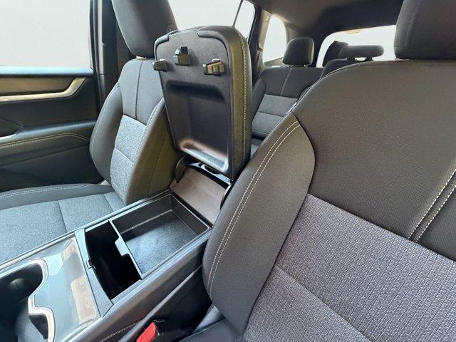 2025 GMC Acadia Vehicle Photo in LEOMINSTER, MA 01453-2952