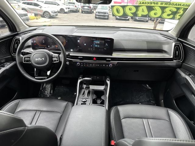 2025 Kia Sorento Vehicle Photo in Tucson, AZ 85712