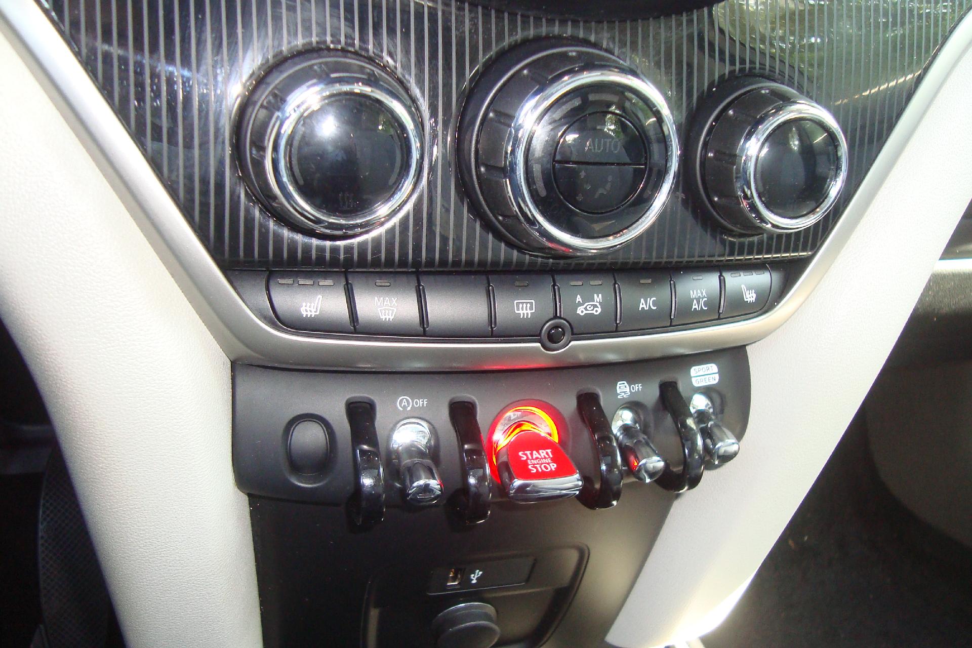 2022 MINI Cooper S Countryman ALL4 Vehicle Photo in PORTSMOUTH, NH 03801-4196