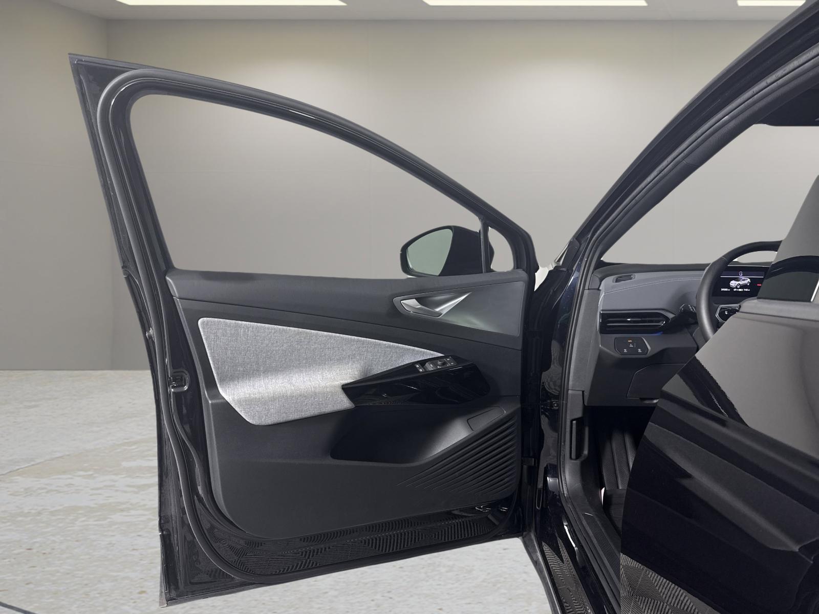 2023 Volkswagen ID.4 Vehicle Photo in Georgetown, TX 78626