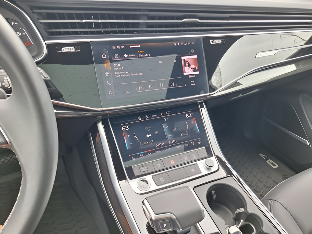 2025 Audi Q7 photo 14 of 33