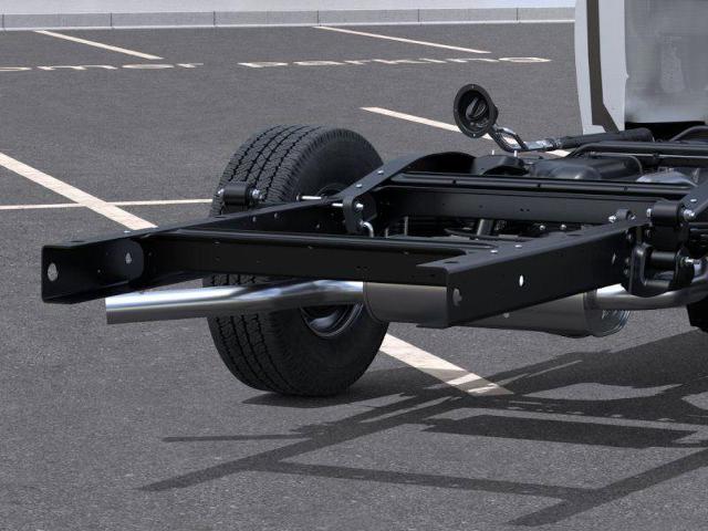 2025 Chevrolet Express Commercial Cutaway Vehicle Photo in TOPEKA, KS 66609-0000