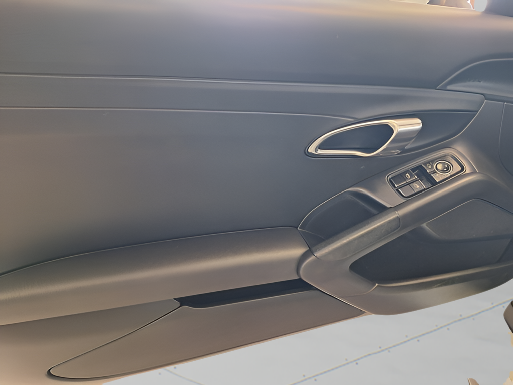 2013 Porsche Boxster photo 18 of 32