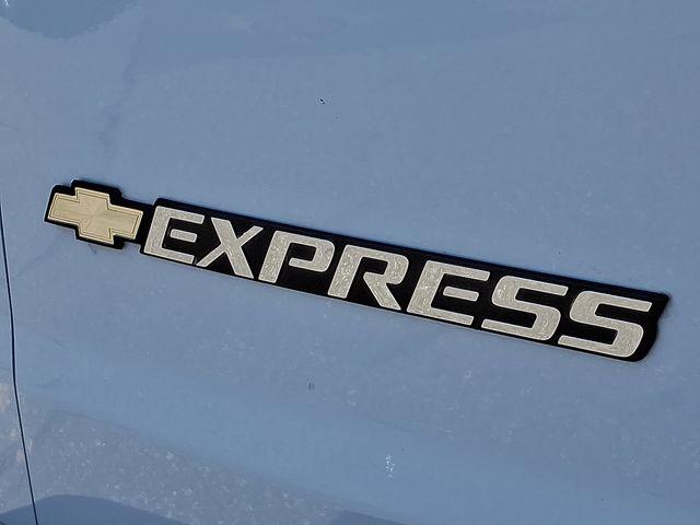 2023 Chevrolet Express Cargo 2500 Vehicle Photo in DANBURY, CT 06810-5034