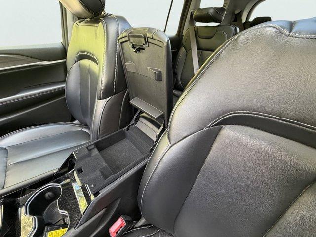 2021 Jeep Grand Cherokee L Vehicle Photo in LEOMINSTER, MA 01453-2952