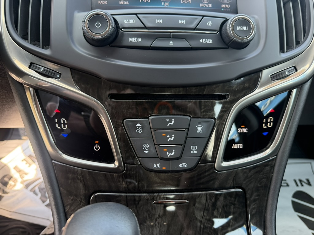 2016 Buick LaCrosse photo 25 of 34