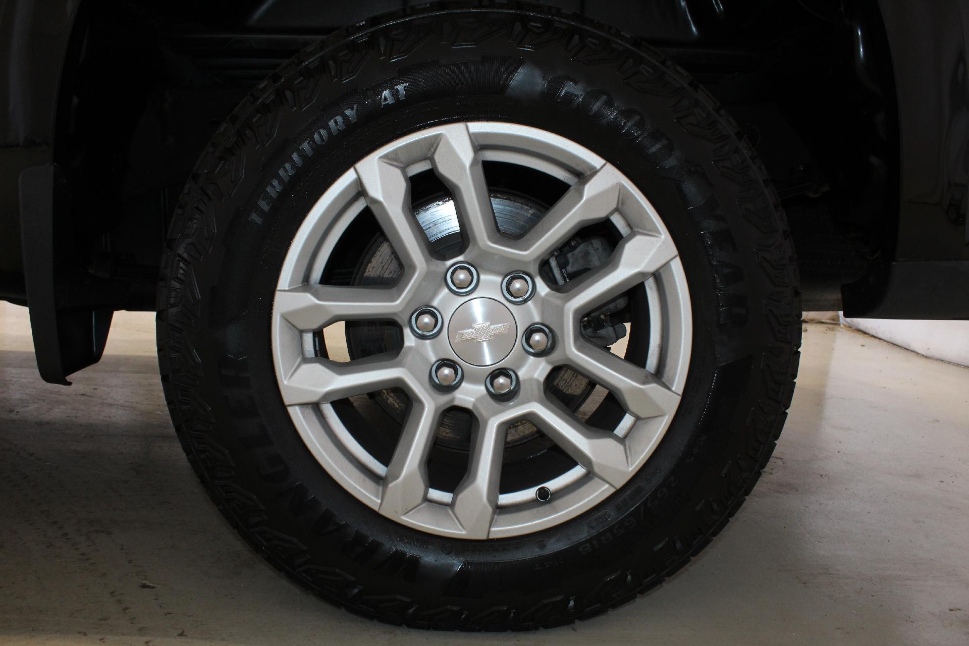 2022 Chevrolet Silverado 1500 Vehicle Photo in NORTHAMPTON, MA 01060-1120