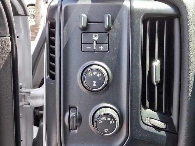 2023 Chevrolet Silverado 5500 HD Vehicle Photo in DANBURY, CT 06810-5034