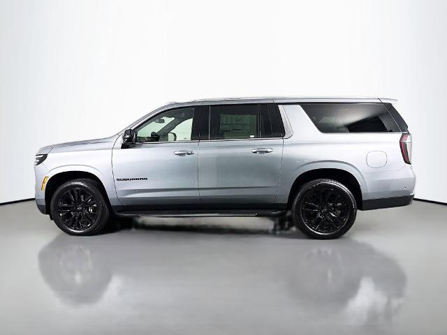 2025 Chevrolet Suburban Vehicle Photo in PUYALLUP, WA 98371-4149