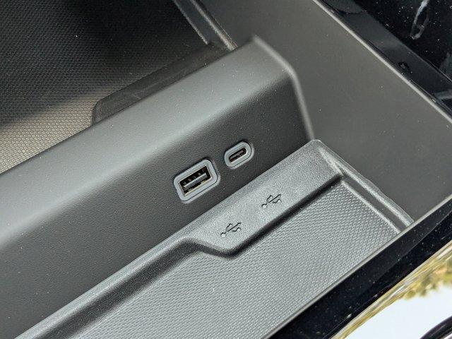 2025 Chevrolet Suburban Vehicle Photo in BRUNSWICK, GA 31525-1881