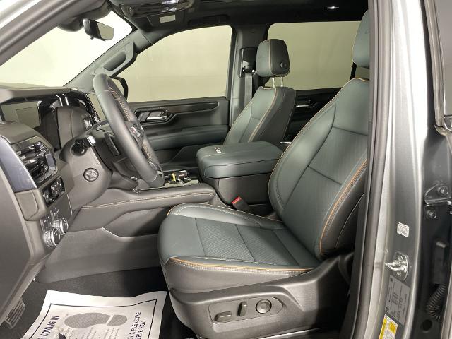 2025 GMC Yukon XL Vehicle Photo in GILBERT, AZ 85297-0402