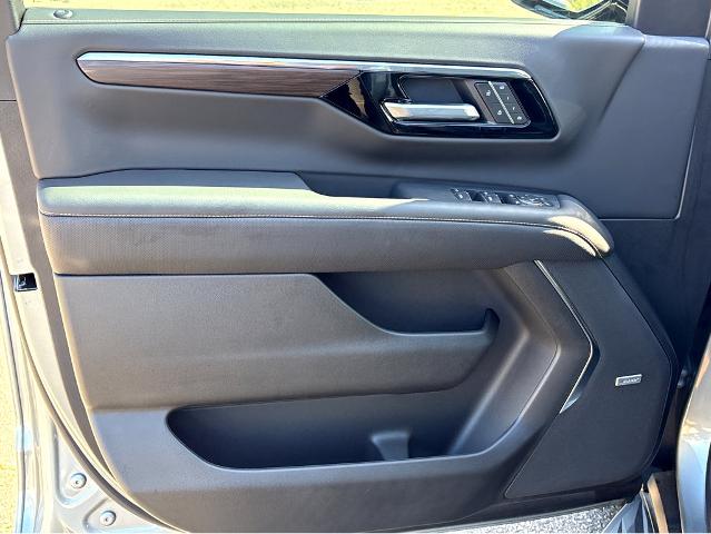 2025 Chevrolet Tahoe Vehicle Photo in BEAUFORT, SC 29906-4218
