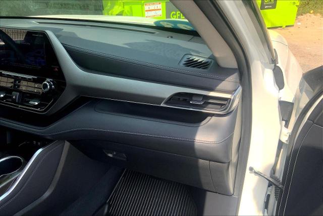 2021 Toyota Highlander Vehicle Photo in KANSAS CITY, MO 64114-4545