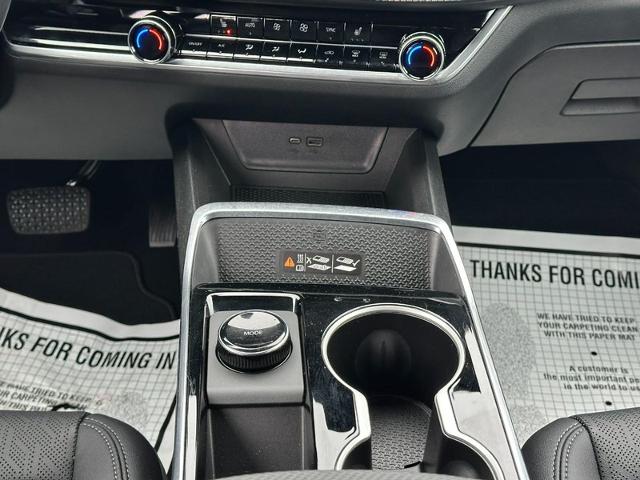 2026 Chevrolet Equinox Vehicle Photo in COLUMBIA, MO 65203-3903