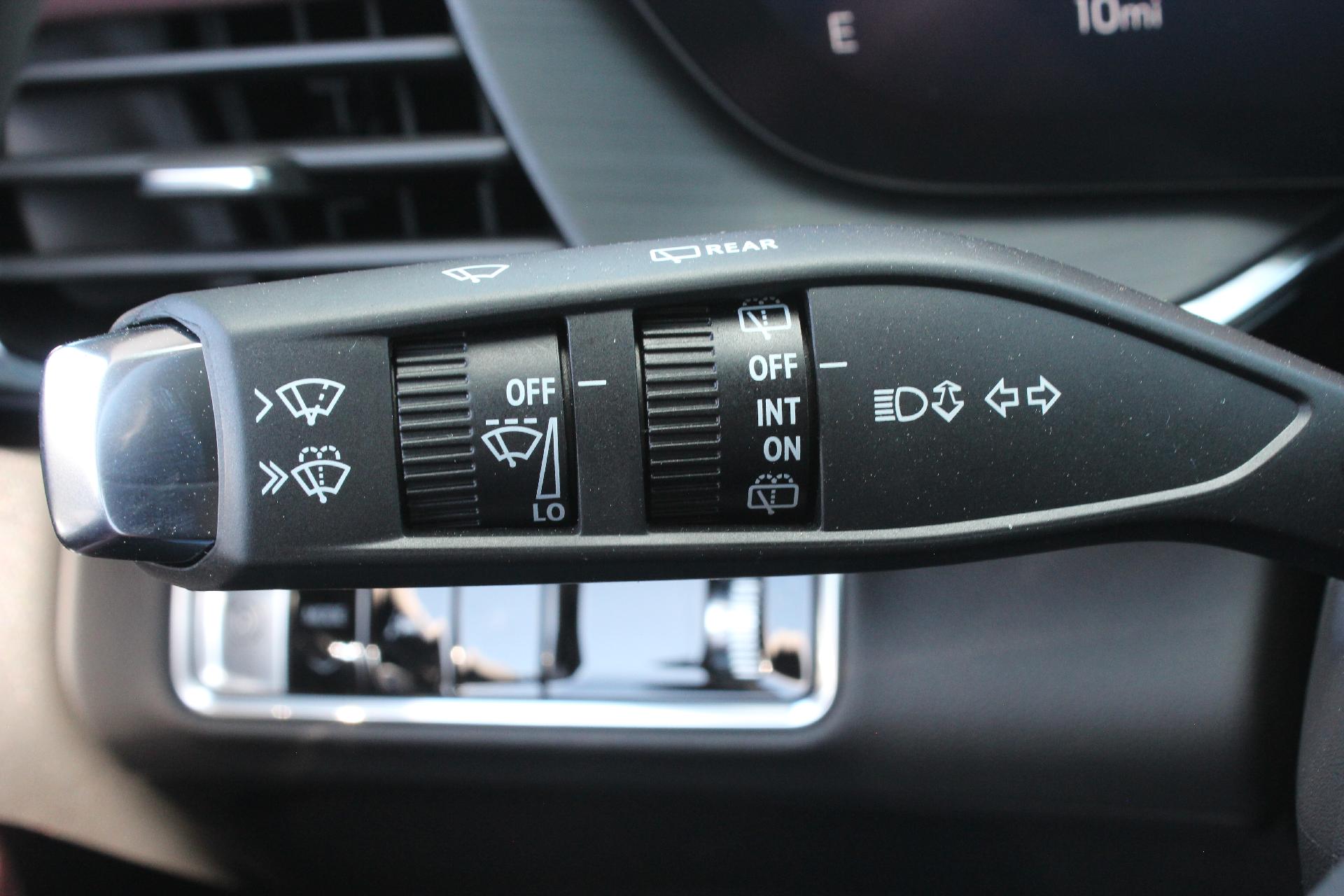 2025 Buick Envision Vehicle Photo in AURORA, CO 80012-4011