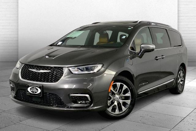 2022 Chrysler Pacifica Vehicle Photo in Kansas City, MO 64114