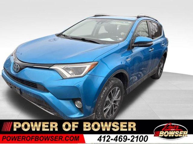 2018 Toyota RAV4 Vehicle Photo in Pleasant Hills, PA 15236