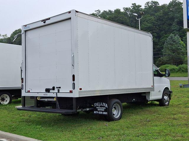 2025 Chevrolet Express Cutaway 4500 Vehicle Photo in PAWLING, NY 12564-3219