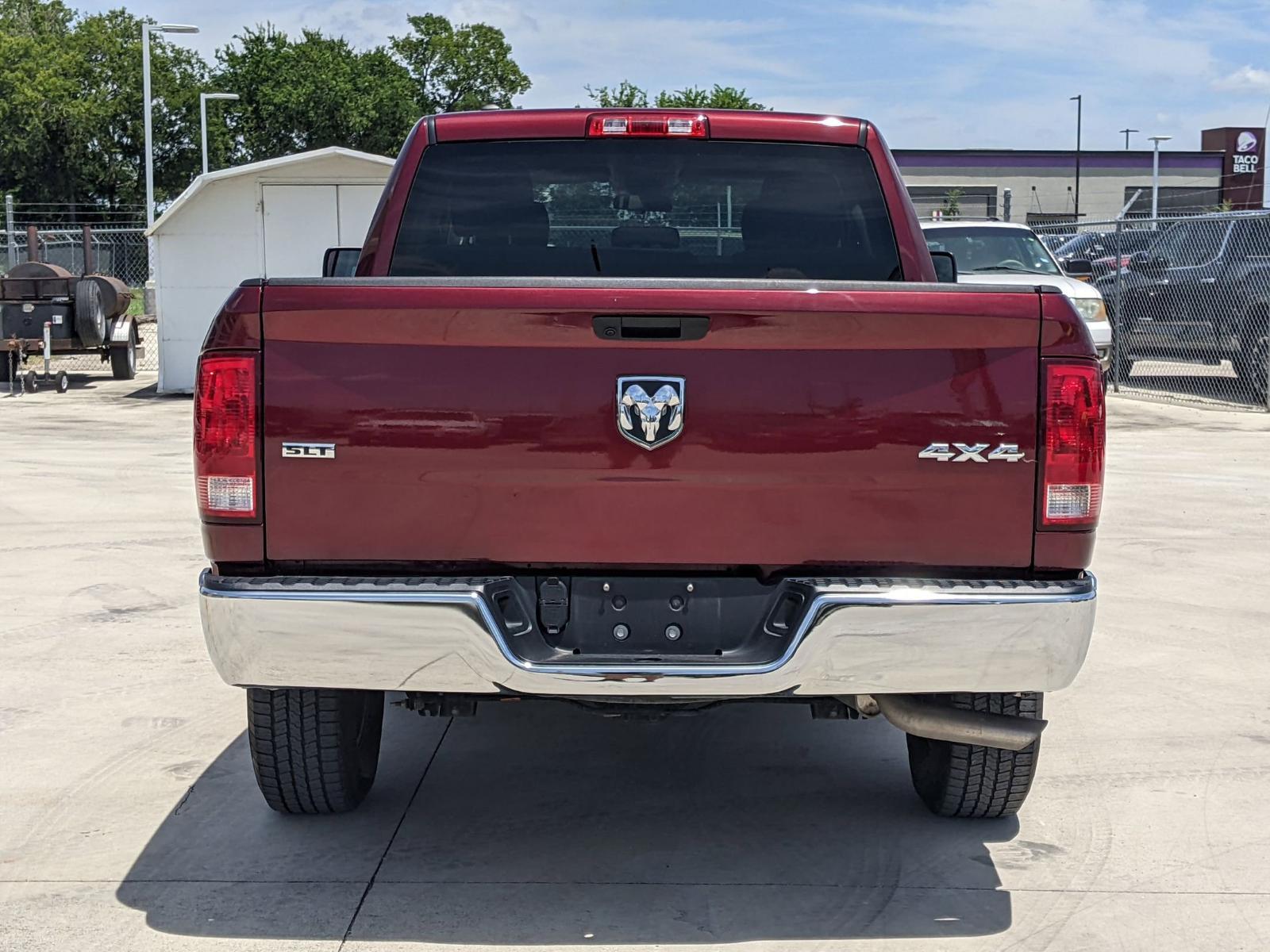 2024 Ram 1500 Classic Vehicle Photo in Seguin, TX 78155