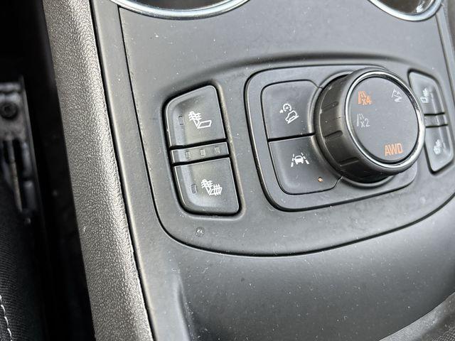 2023 GMC Terrain Vehicle Photo in Pleasant Hills, PA 15236