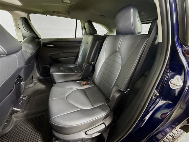 2020 Toyota Highlander Vehicle Photo in Everett, WA 98204