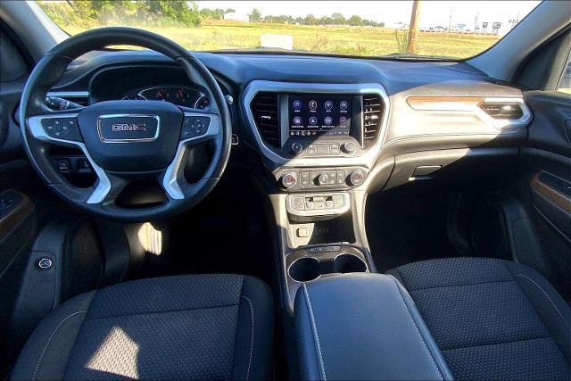 2023 GMC Acadia Vehicle Photo in TOPEKA, KS 66609-0000
