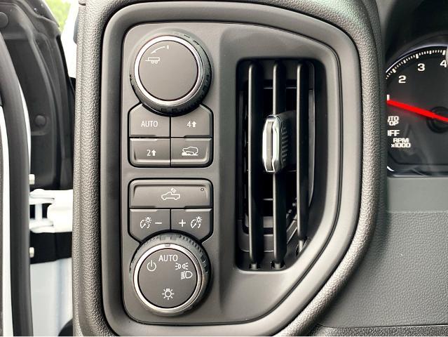 2024 Chevrolet Silverado 1500 Vehicle Photo in POOLER, GA 31322-3252