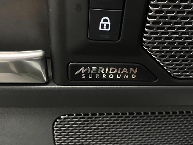 2024 Defender Vehicle Photo in Appleton, WI 54913